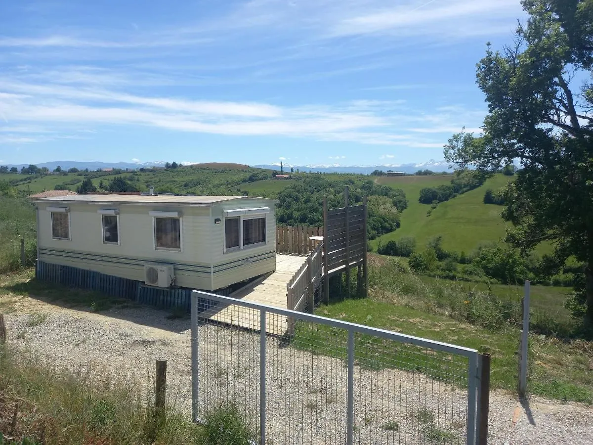 Camping Hotel Ferme De Castel Pouzouilh à Le Fossat France